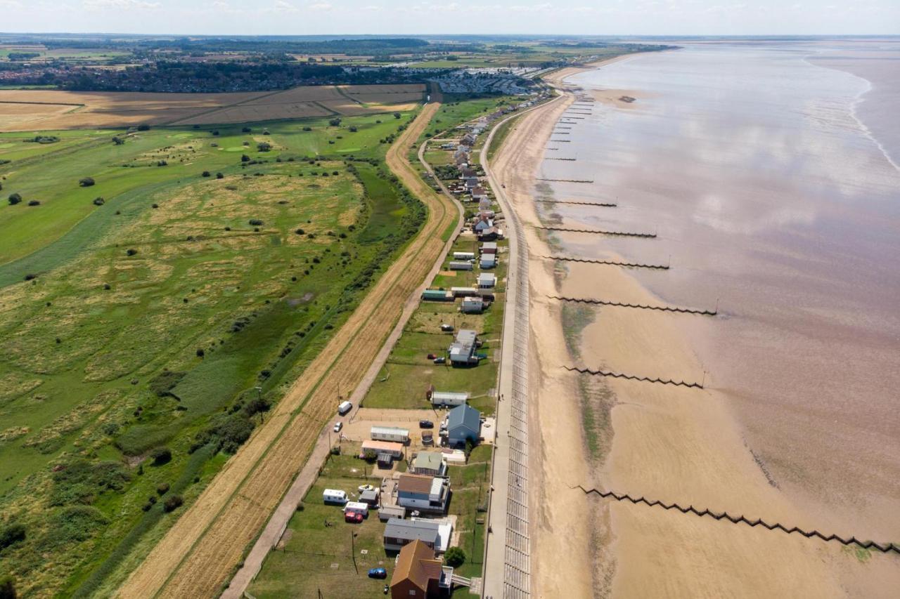 Caravan With Decking At Manor Park In Hunstanton, Sleeps 6 Ref 23045B Luaran gambar